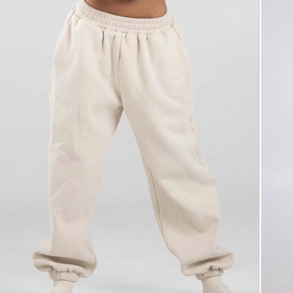 Comfrt Signature Sweatpants